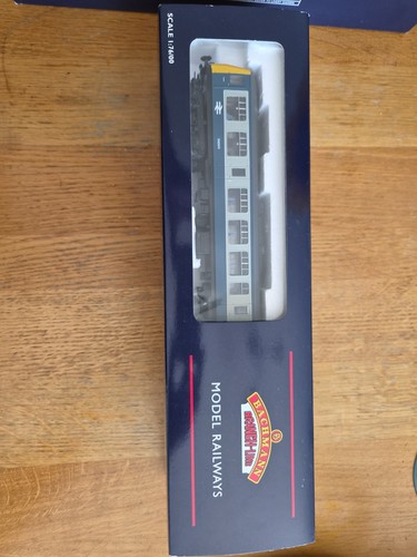 Bachman 902 class 108 dmu - bachman, 32-902