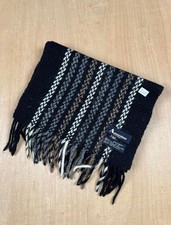 🧣 Aquascutum Black & Taupe