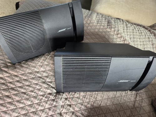 Bose model 100 speakers - 100,
