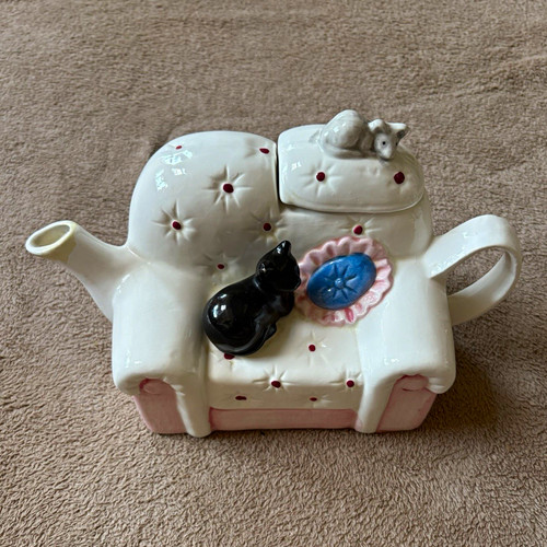 Vintage ceramic cat - cat, mouse