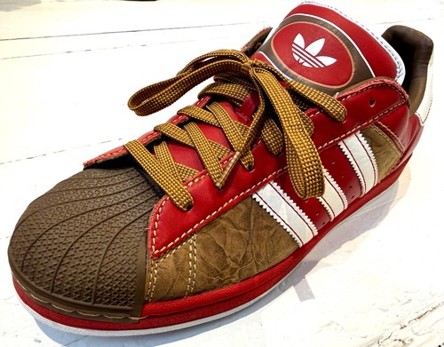 Very rare adidas - very, superstar