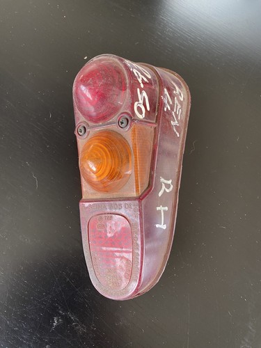 Renault righthand rear - renault, 4