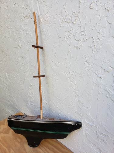 Old deep keel yacht wood - old,