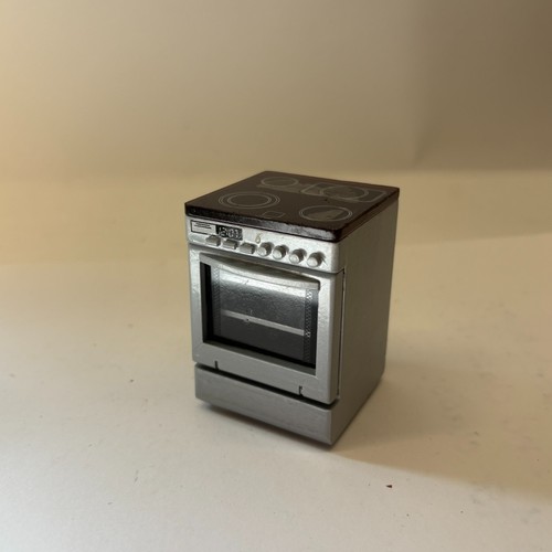 12th scale dolls house - 1:12th,