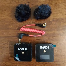 Rode Wireless Go microphones with carry case