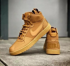 Nike Court Borough Mid Winter