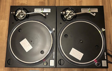 Technics SL-1200 MK5 Turntable