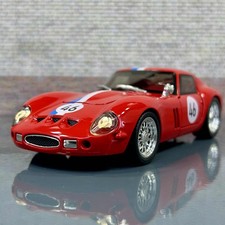Ferrari 250 GTO – 1:32 Scale Diecast Model Classic Racing Rare Car Red