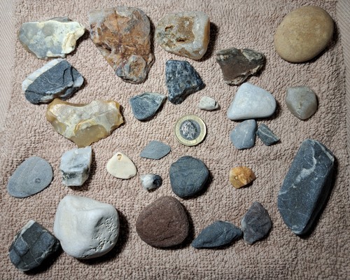 Beach rocks quartz wishing - beach,