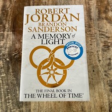 A Memory of Light Robert Jordan Brandon Sanderson Wheel of Time 14 Hardback 2013