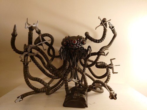 Mcfarlane the matrix sentinel - the,