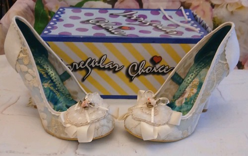 Gorgeous irregular choice - ,