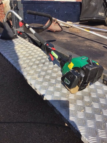 Qualcast cdb30 strimmer - qualcast,