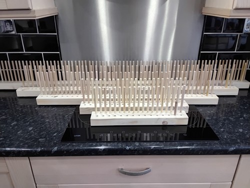 Peg weaving looms - ,
