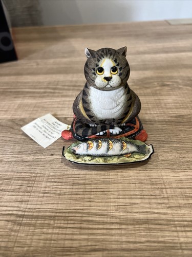 Comic curious cat border - &,