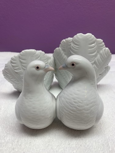 Lladro porcelain couple - porcelain, of