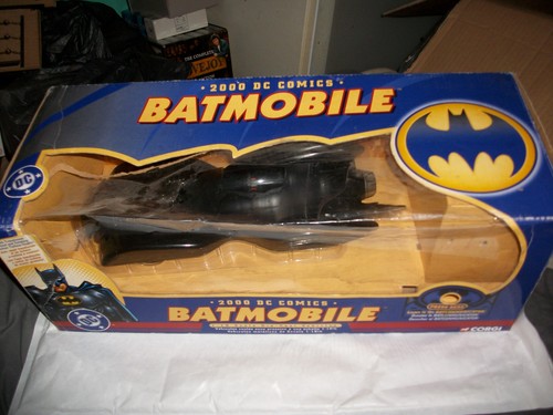 Comics batmobile die - dc,