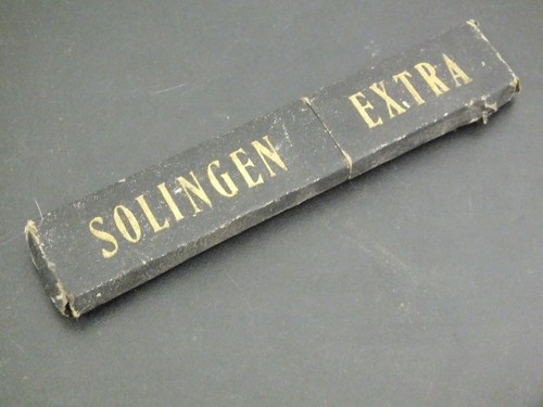 Vintage cut throat razor - throat,