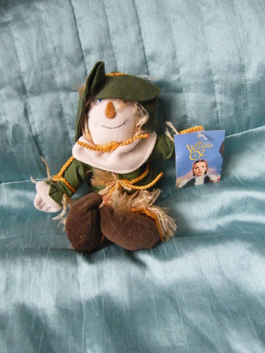 The wizard scarecrow - wizard, oz
