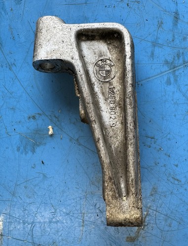 Genuine bmw e28 m5 - •genuine•,