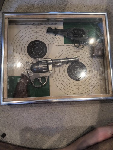 Pair vintage cap guns in - vintage,