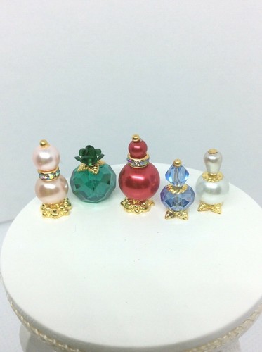 Dolls house handmade - ,