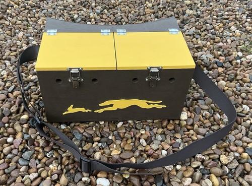 Double bow back painted ferret - back,