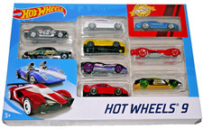 Hot Wheels 9 car gift pack - DATSUN 260Z BMW ESCORT RS1600 LAMBORGHINI PORSCHE