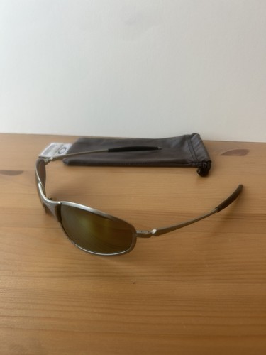 Vintage oakley wire thick - oakley,