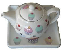 Cupcake ceramic teapot stand