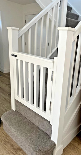 Bespoke stair gate fits - bespoke,