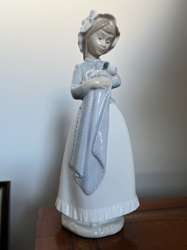 Lladro nao 241 girl - nao,