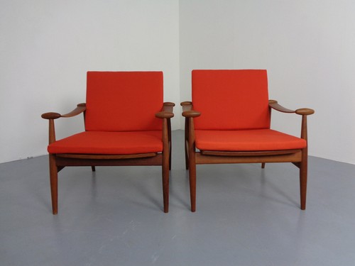 Model 133 teak armchair - model,