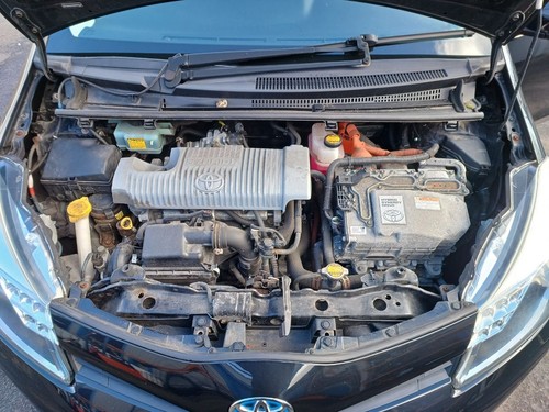 Toyota yaris hybrid - , 2012-2014