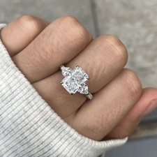 3.0 Ct Radiant Cut Moissanite