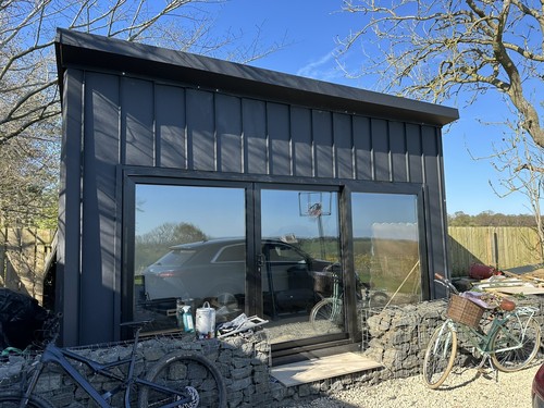 Granny annexe summerhouse - granny, annexe.