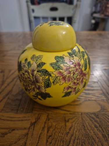 Vintage porcelain ginger jar - vintage,