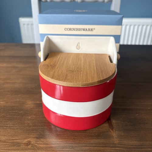 Green cornishware red - t, salt