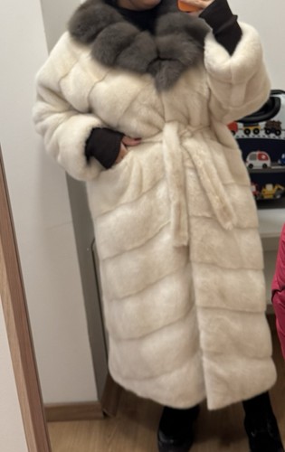 Cream white mink with sable - cream/white,