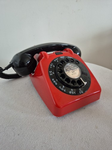 Vintage 1965 telephone deep - ,