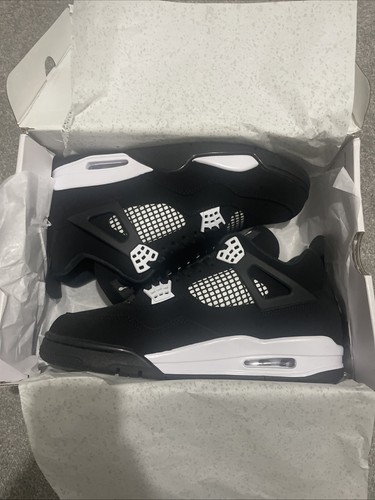 Jordan white thunder - 4,