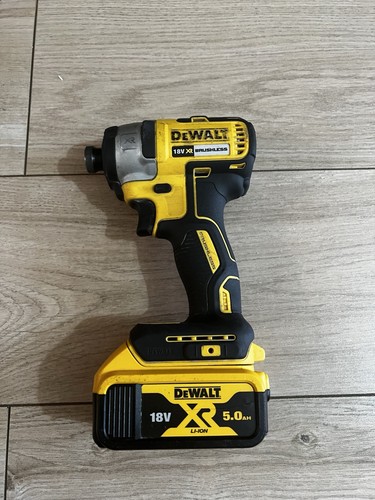 Dewalt 18v dcf887 brushless - dewalt,