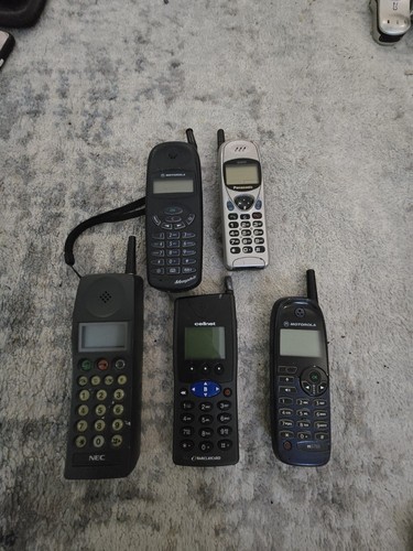 Vintage mobile phone bundle - vintage,