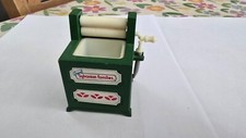 Vintage Sylvanian Families Washing Mangle and Laundry Set