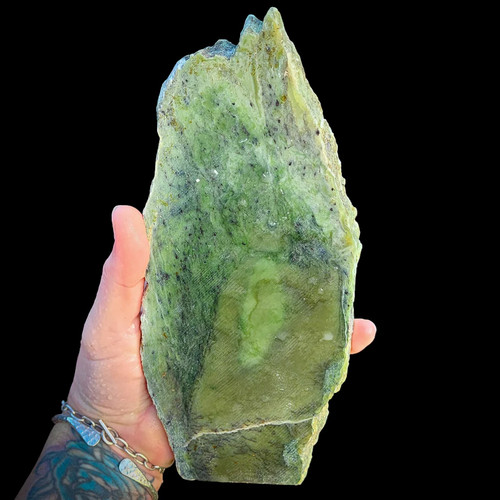 862g raw nephrite jade - 862g,