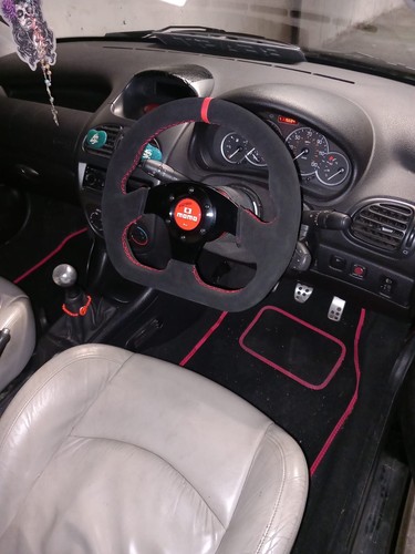Momo flatbottom steering wheel - momo,