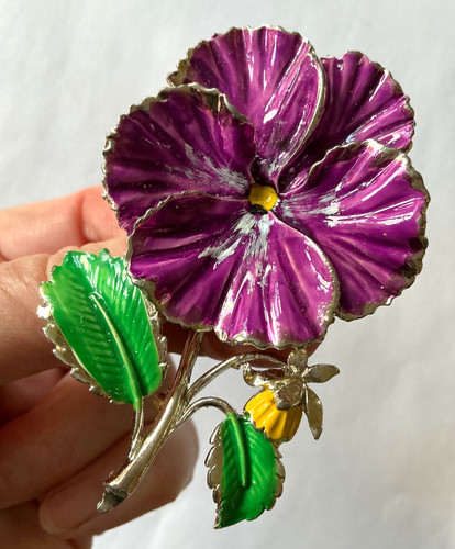 Vintage exquisite pansy - exquisite,