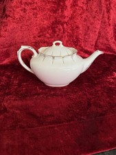 Vintage royal albert crown