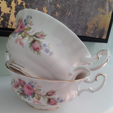 2 x Royal albert Bone China Royal Albert Moss Rose Bowls, Double Handle 1956