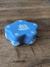 Wedgwood jasperware blue - wedgwood,